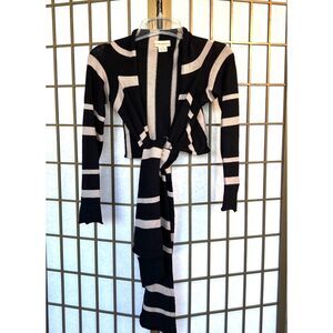 Vintage black & camel long-sleeved wrap sweater by indie brand Suss - OS